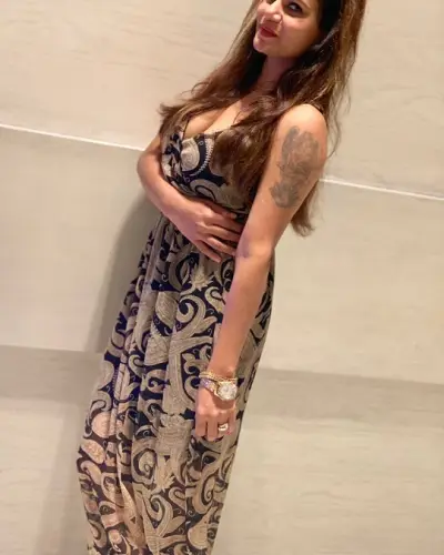 Sainthia Escort